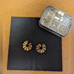 Vintage Gold TONED fan "ravioli" earings‎